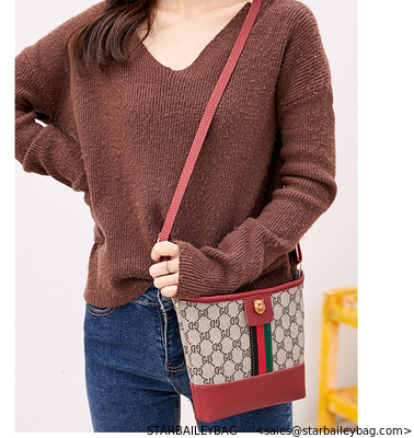 WHOLESALES Small Purse Vintage Shoulder Satchel Bag for Women and Girls Classical Crossbody Bag Low MOQ Good Price supplier