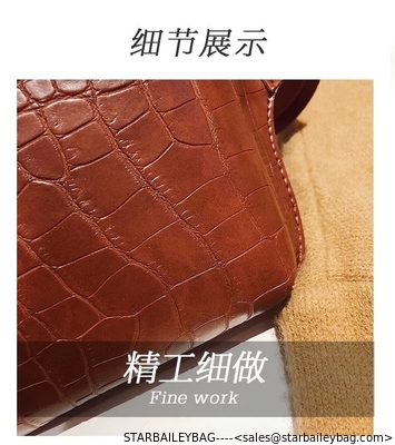 Classical Crocodile Parrent Waist Packs Fashion Leather Italian Alligator Sheepskin Bum Bag Women Fashion Waist Bag supplier